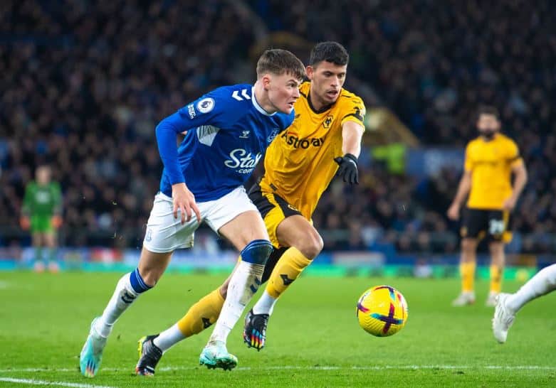 Wolverhampton và Everton, soi kèo hiệp 1