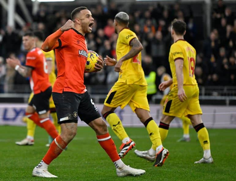 Kèo hiệp 1, soi kèo Luton Town vs Man United 